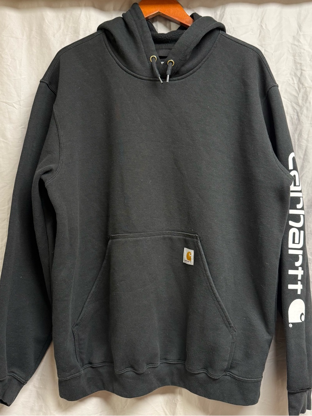 Carhartt Men’s Black Hooded Sweatshirt with Sleeve Logo size L